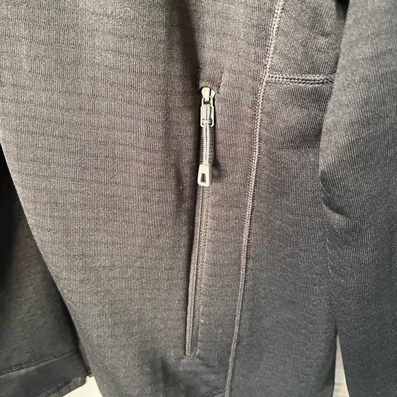 Women’s Patagonia W’s R1 Full Zip Jacket With Polartec Large - Picture 5 of 11